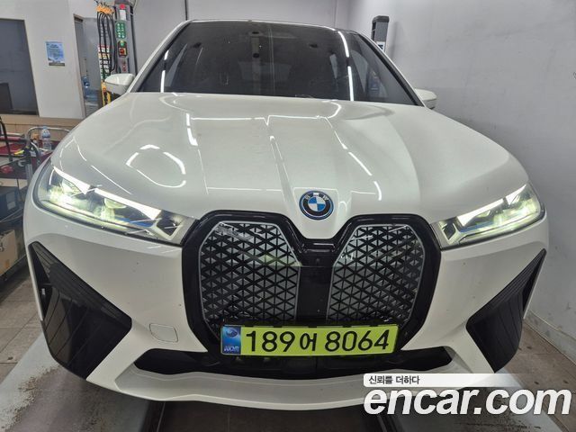 BMW iX