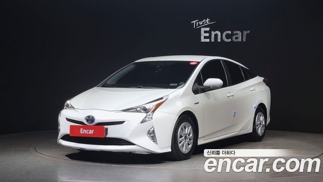 Toyota Prius 4th Gen