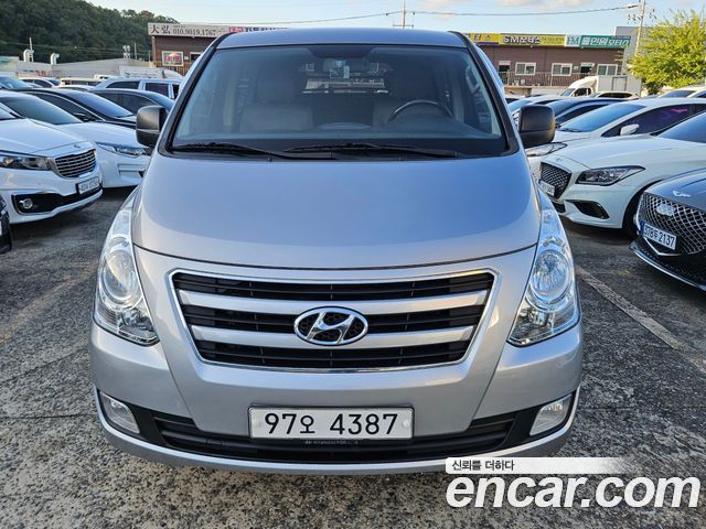 Hyundai Grand Starex