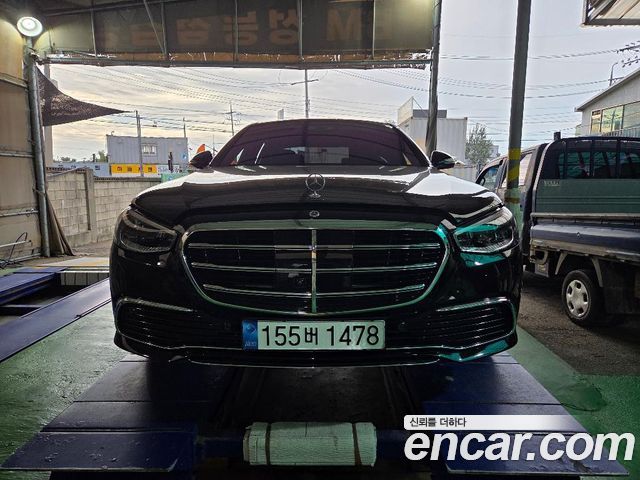 Mercedes-Benz S-Class W223