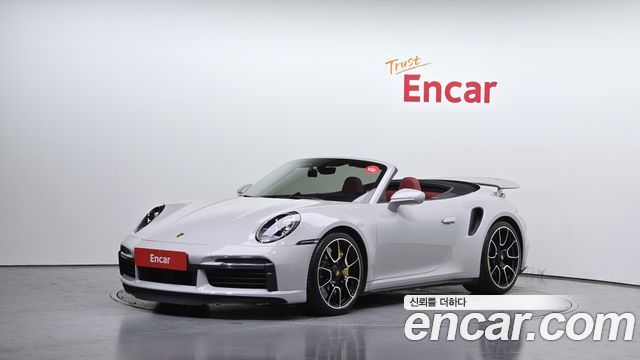 Porsche 911 (992)