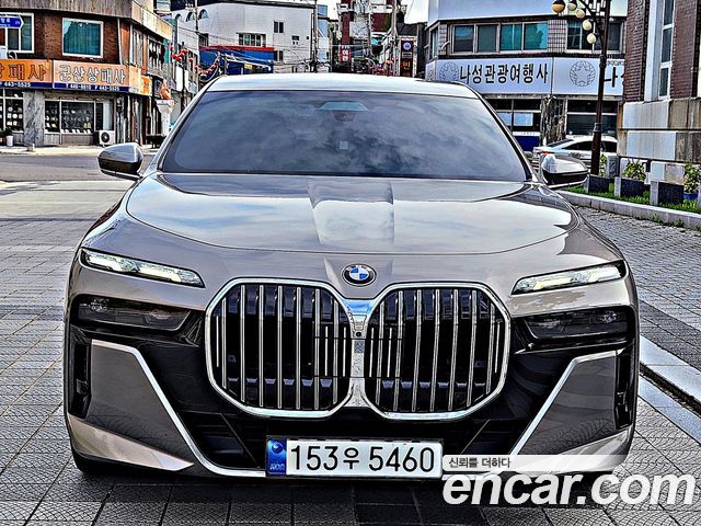 BMW 7 Series (G70)
