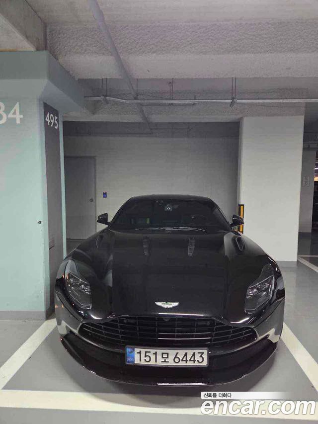 Astonmartin DB11