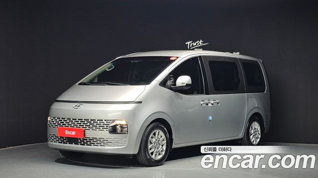 Hyundai Staria