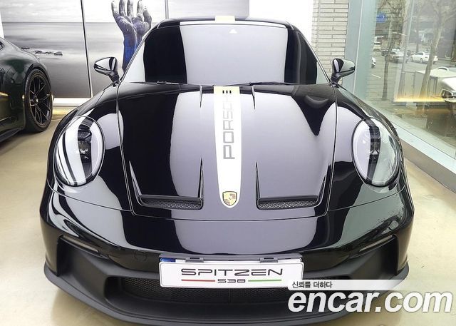 Porsche 911 (992)