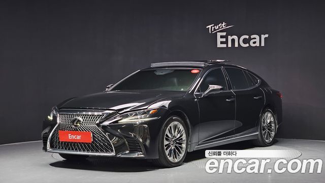 Lexus LS500 5th Gen