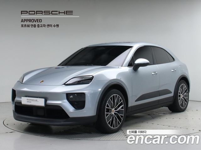 Porsche 마칸 EV