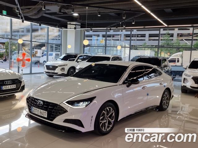 Hyundai Sonata (DN8)