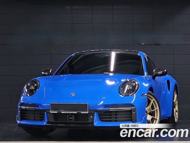 Porsche 911 (992)