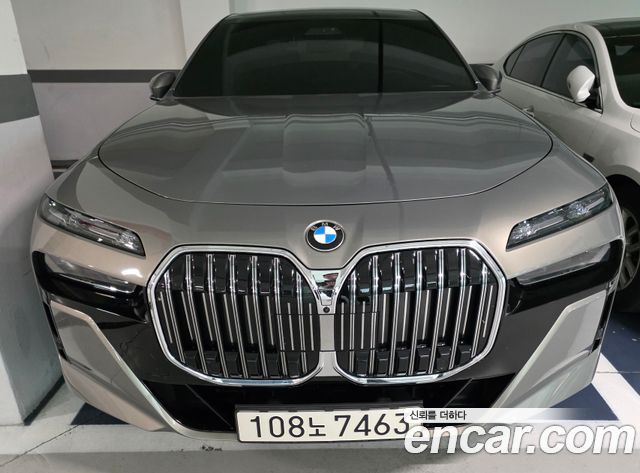 BMW 7 Series (G70)