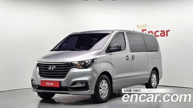 Hyundai The New Grand Starex