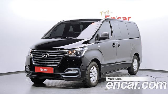Hyundai The New Grand Starex