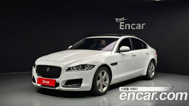 Jaguar XF (X260)