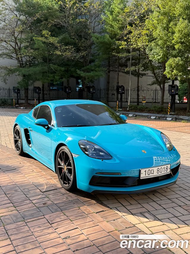 Porsche 718 Cayman