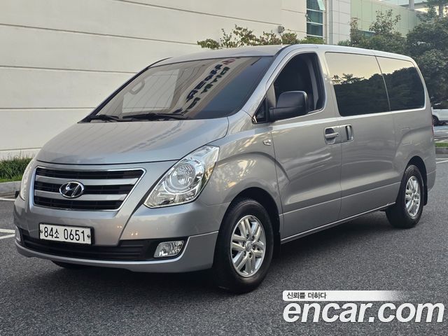 Hyundai Grand Starex