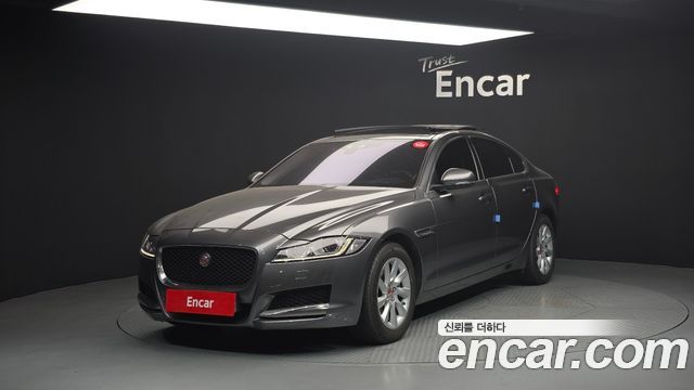 Jaguar XF (X260)