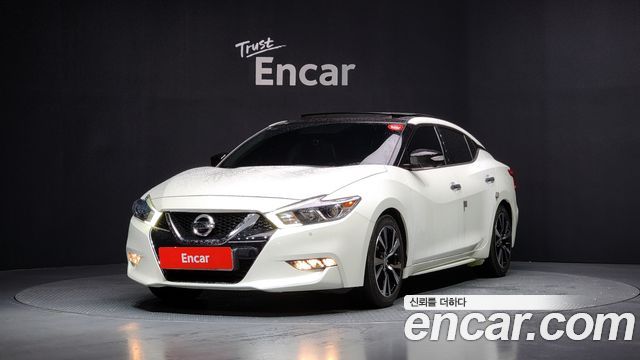 Nissan Maxima (A36)