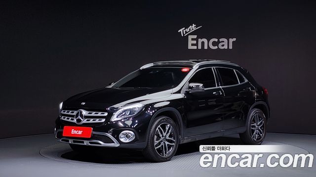 Mercedes-Benz GLA-Class X156