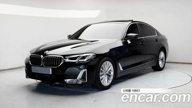 BMW 5 Series (G30)