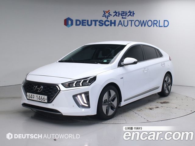 Hyundai The new IONIQ Hybrid