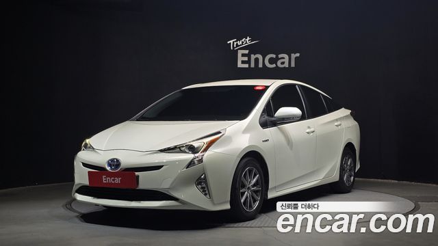 Toyota Prius 4th Gen