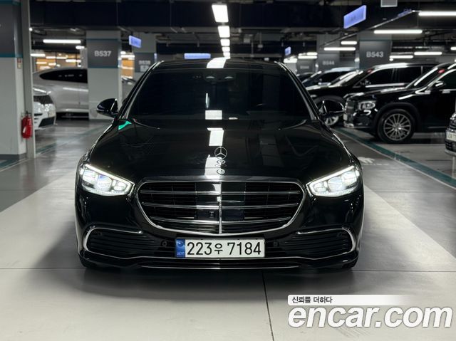 Mercedes-Benz S-Class W222
