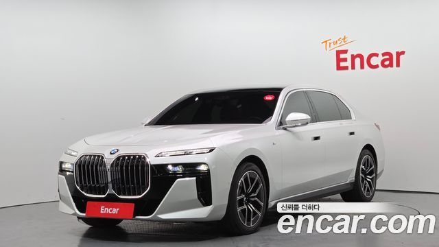 BMW 7 Series (G70)