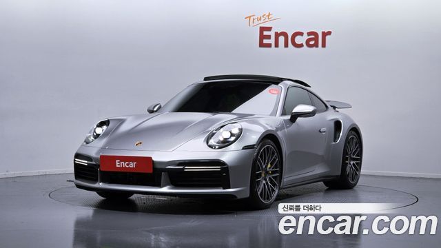 Porsche 911 (992)