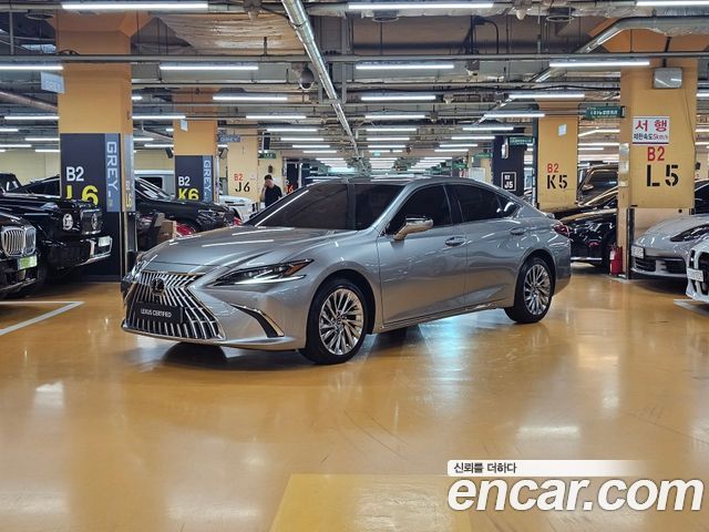 Lexus ES300h 7th Gen