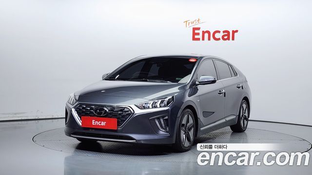 Hyundai The new IONIQ Hybrid