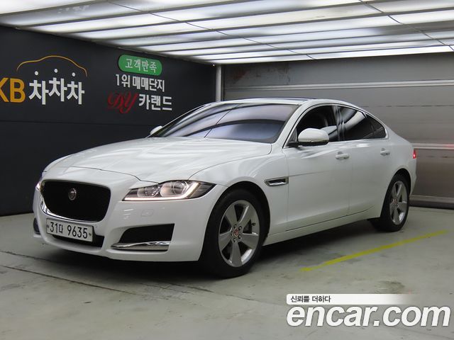 Jaguar XF (X260)