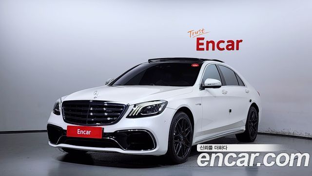 Mercedes-Benz S-Class W222