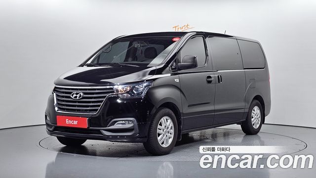 Hyundai The New Grand Starex