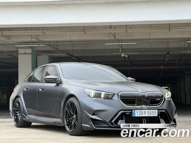 BMW M5 (G90)