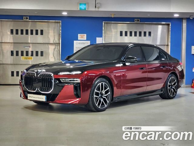 BMW i7 (G70)