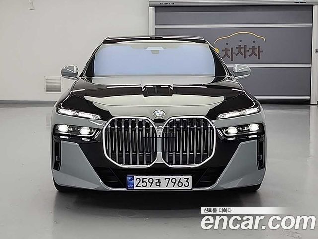 BMW 7 Series (G70)