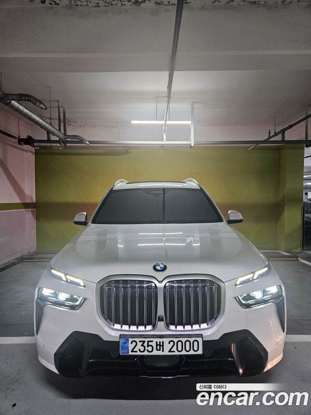 BMW X7 (G07)