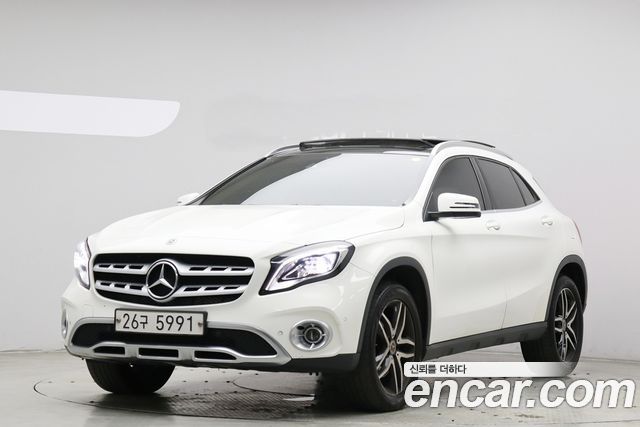 Mercedes-Benz GLA-Class X156