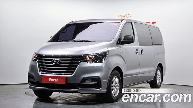 Hyundai The New Grand Starex