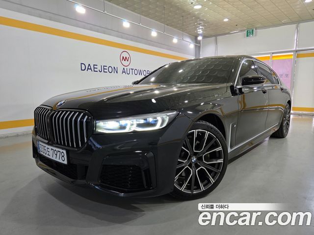 BMW 7 Series (G11)