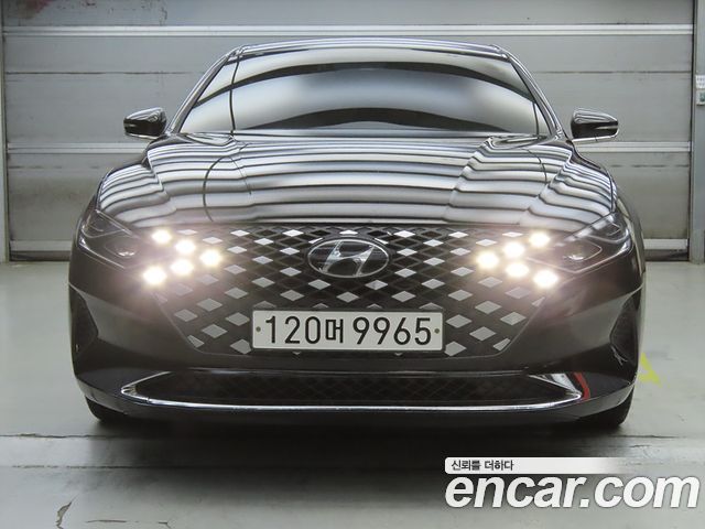 Hyundai The New Grandeur IG Hybrid