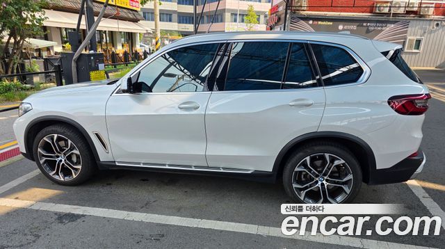 BMW X5 (G05)