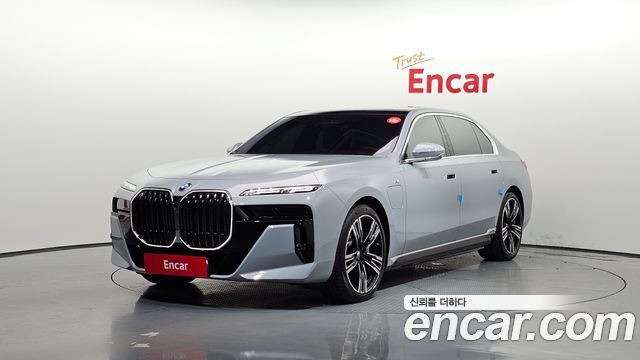 BMW 7 Series (G70)
