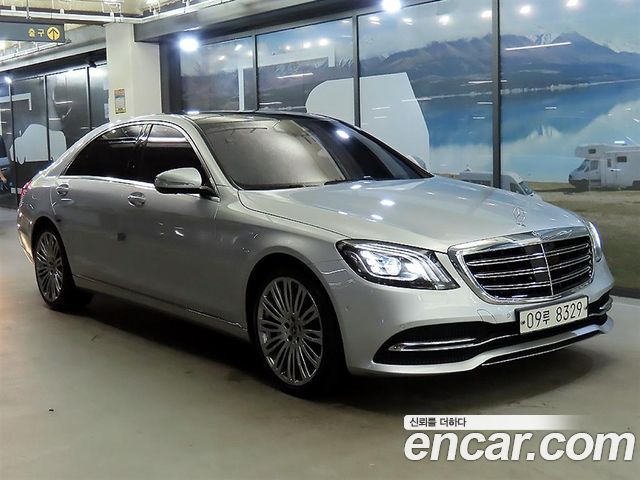 Mercedes-Benz S-Class W222