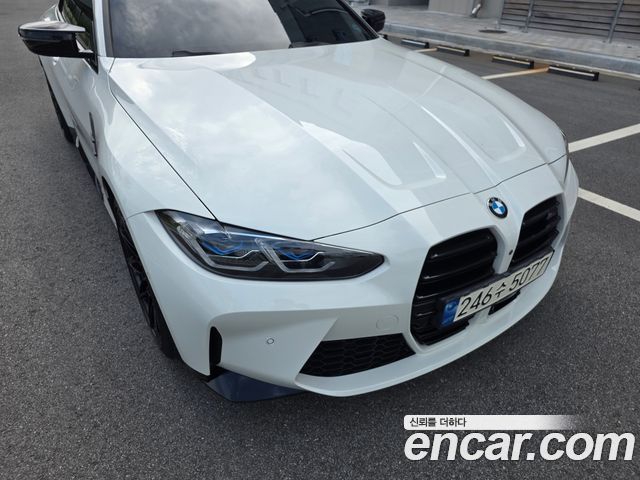 BMW M4 (G82)
