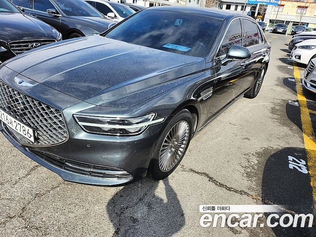 Genesis G90