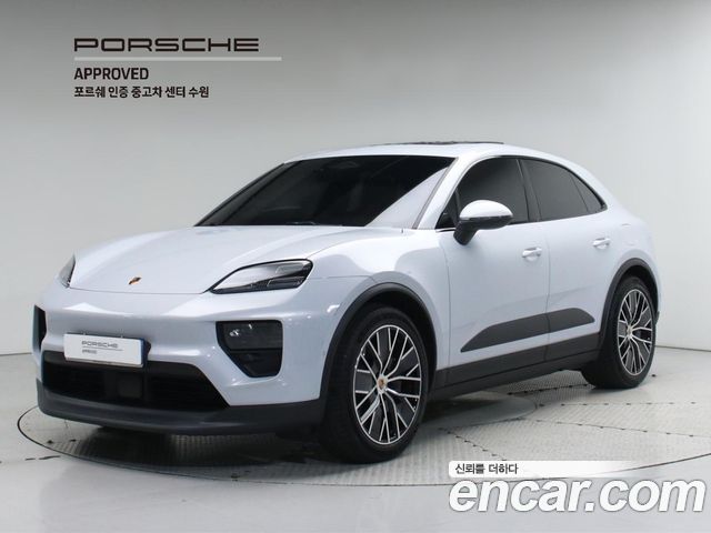 Porsche 마칸 EV