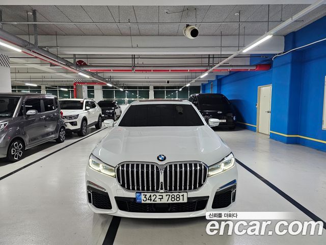 BMW 7 Series (G11)
