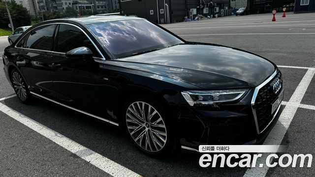 Audi A8 (D5)