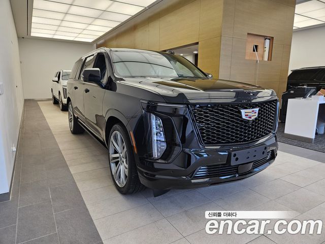 Cadillac Escalade 5th Gen